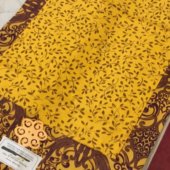 NWT Hand Crafted Set of 2 Runners - Picture 5 of 8